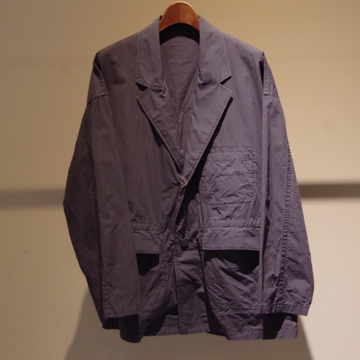 REVERSIBLE 2 BUTTON JACKET