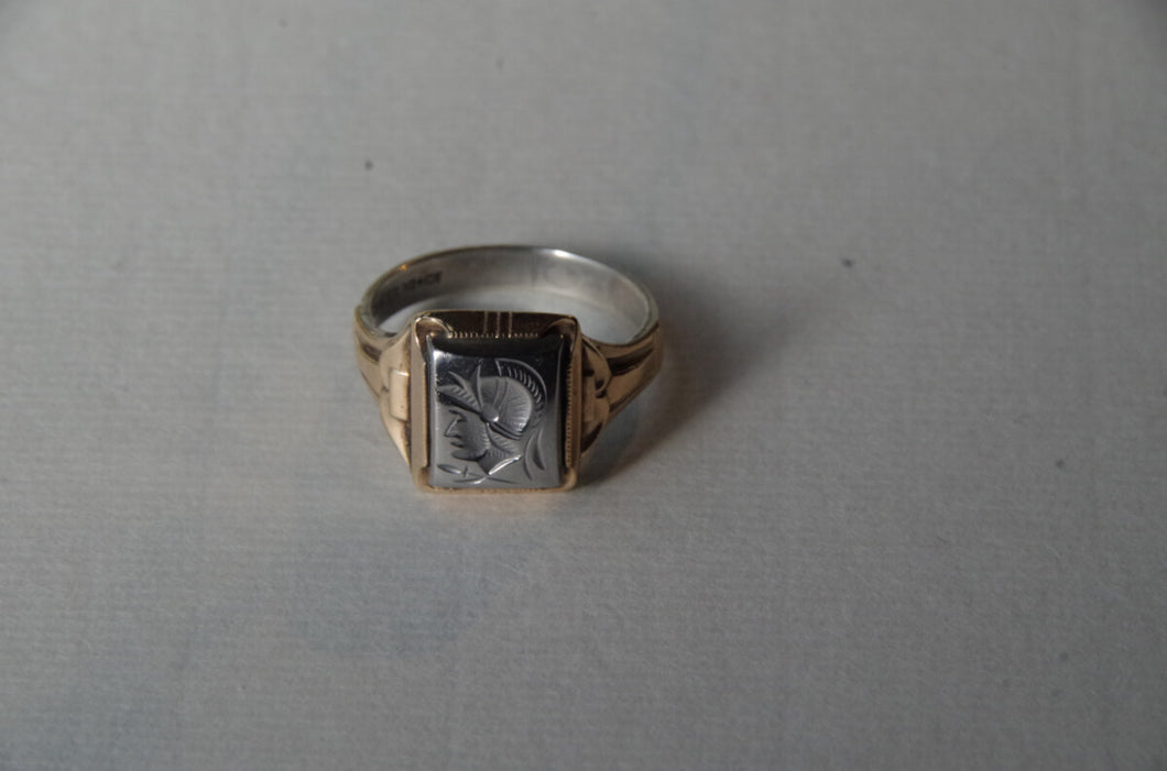 Knight Intaglio Ring / Ostby Barton - Fabulous Sounds