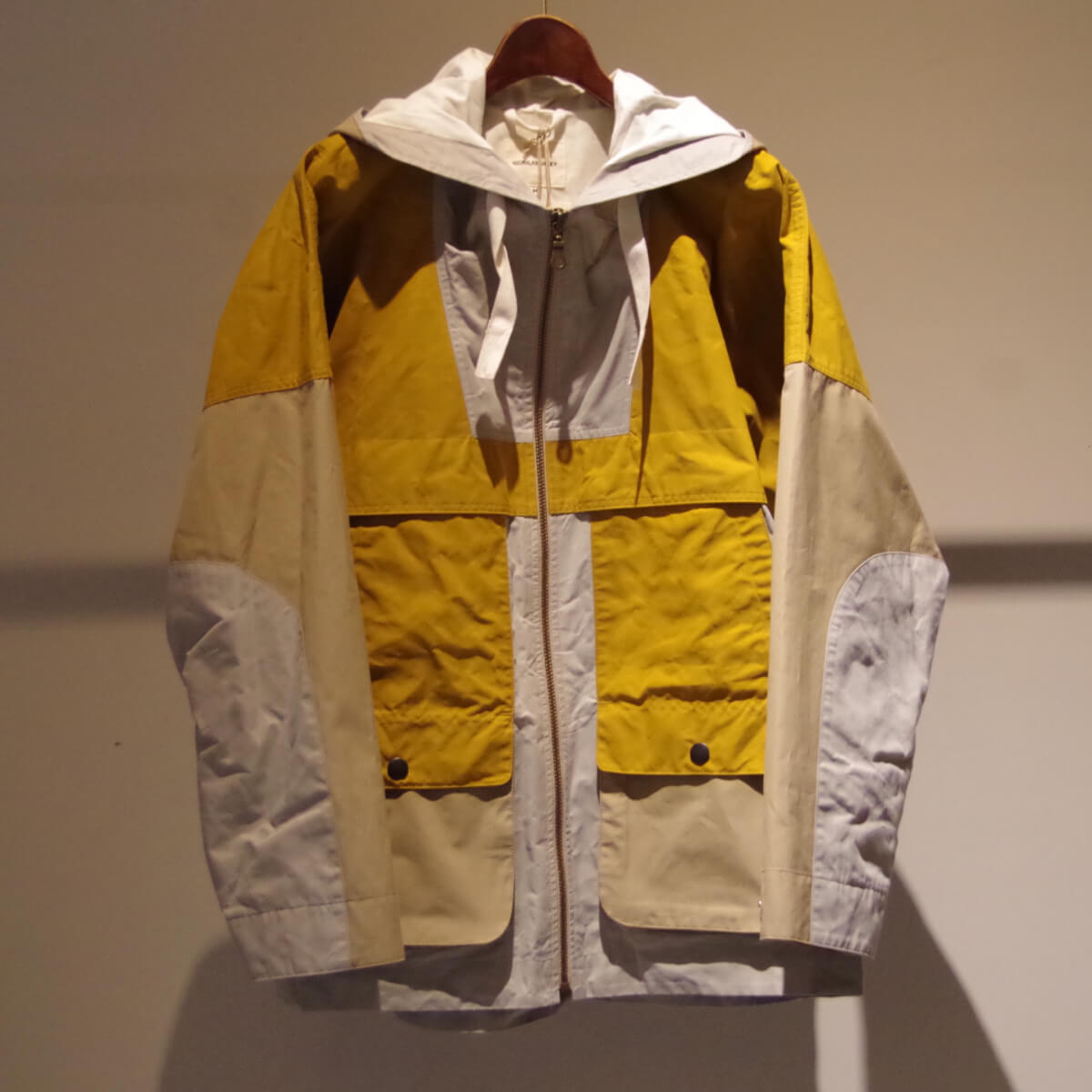 SIX POCKET PARKA